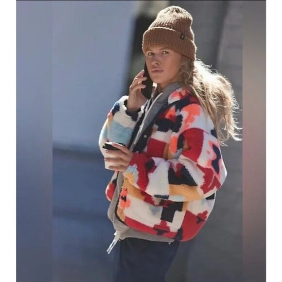 NEW Free People Hit The Slopes Pullover Fleece Jacket Coral Carpet Size M - Picture 2 of 5